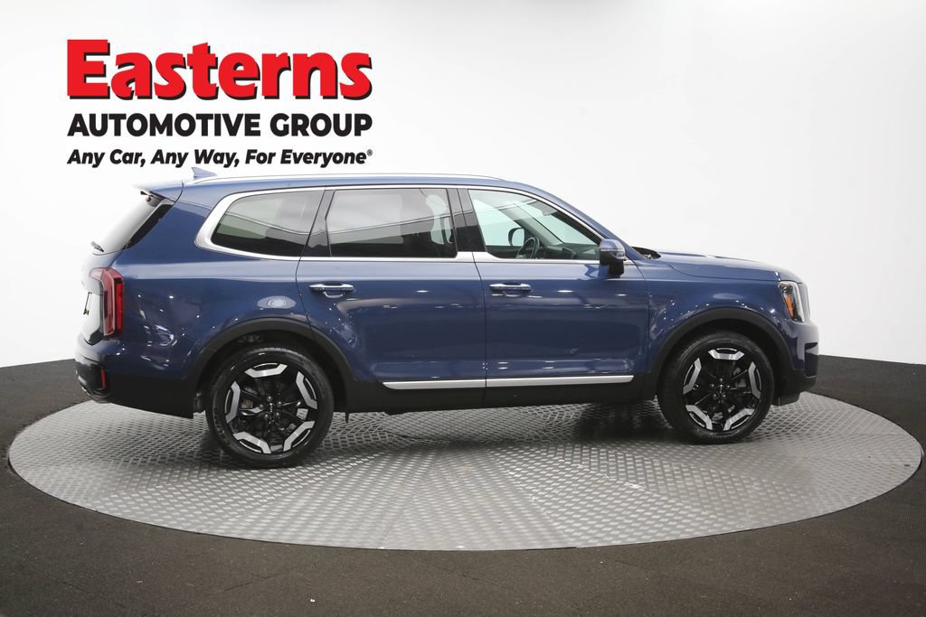 Used 2025 Kia Telluride S FWD image 46
