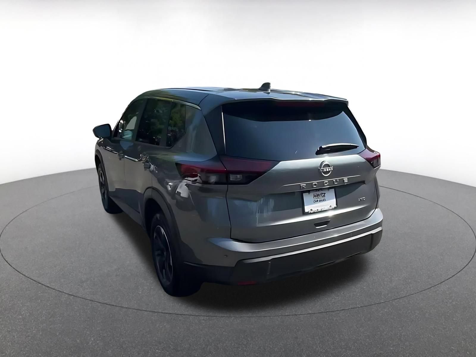 Used 2025 Nissan Rogue SV AWD/4WD image 11