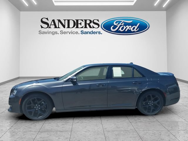 Used 2022 Chrysler 300 S w/ Comfort Group RWD image 5
