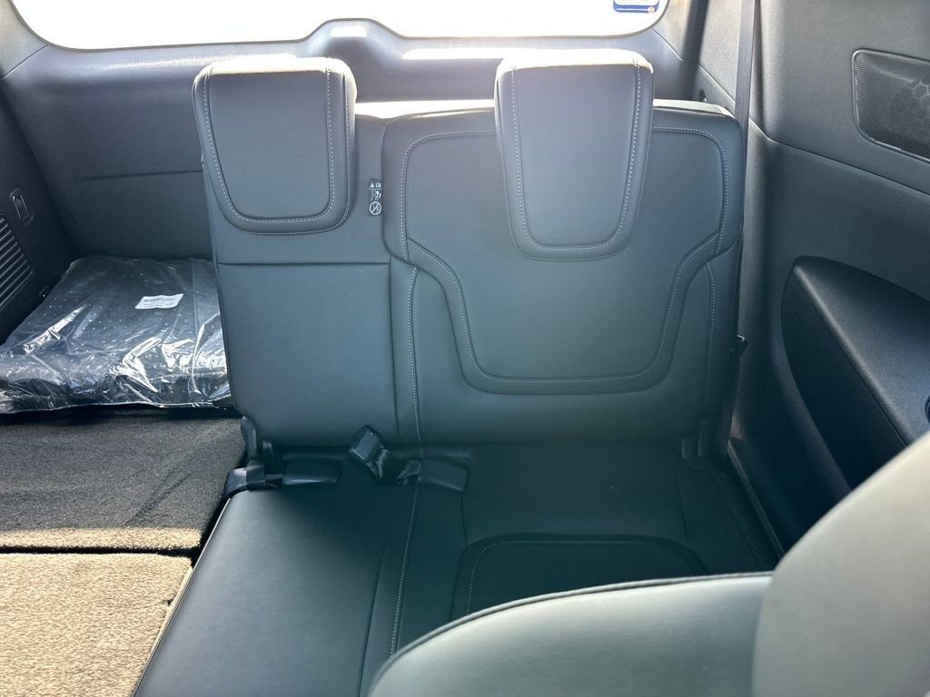 New 2026 Nissan Armada PRO-4X image 19