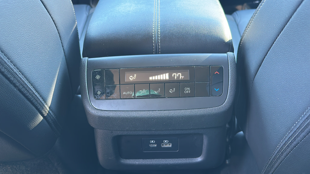 Certified 2025 Nissan Pathfinder SL AWD/4WD image 21