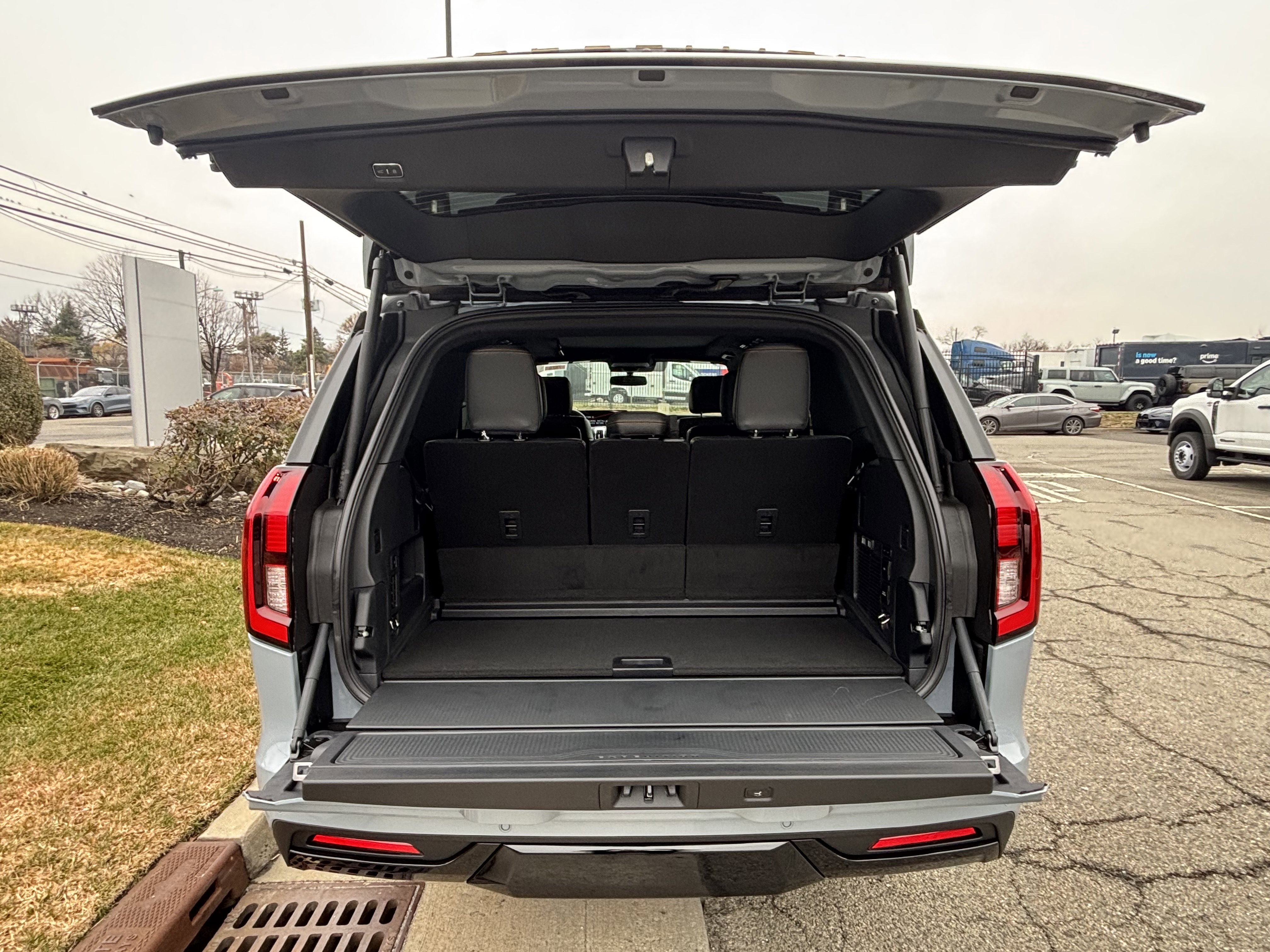 New 2025 Ford Expedition Tremor image 11