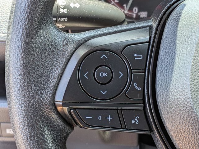 Used 2025 Toyota RAV4 XLE AWD/4WD image 22