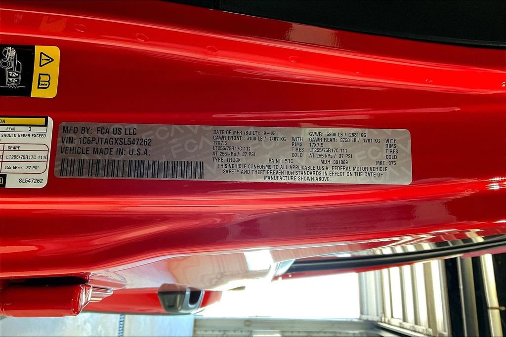 New 2025 Jeep Gladiator Sport image 31