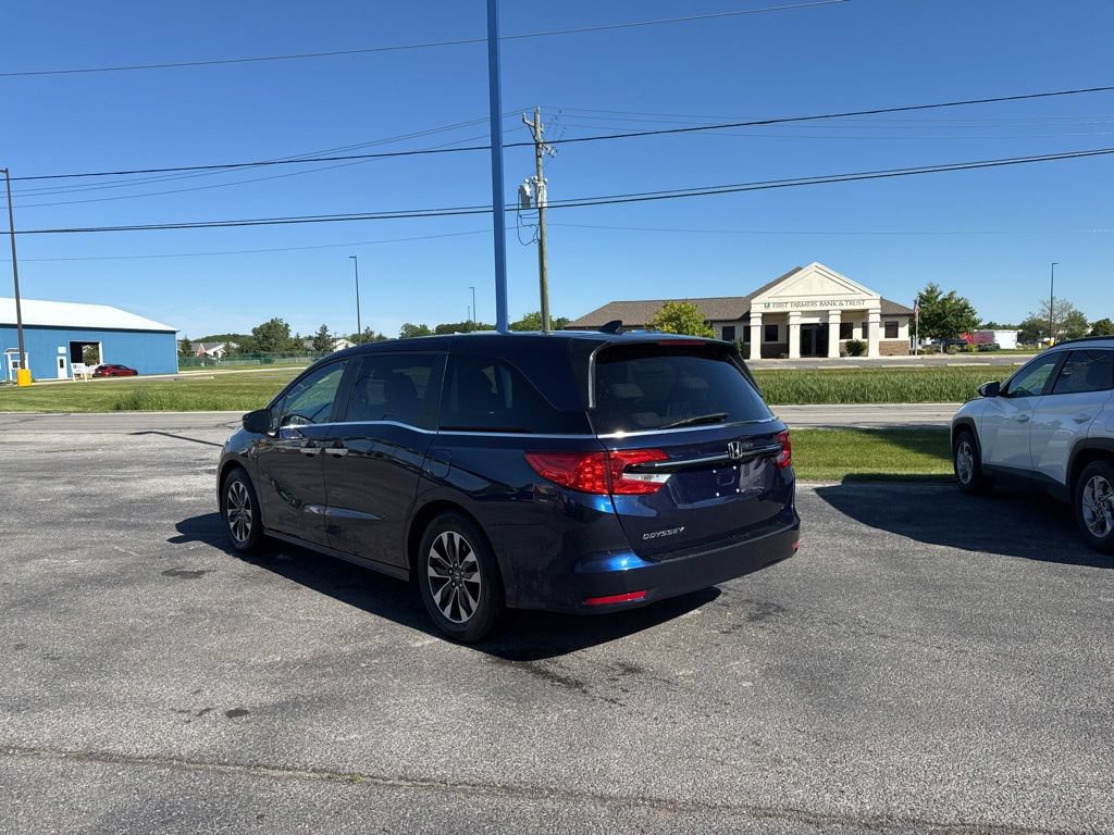 Used 2023 Honda Odyssey EX-L image 3
