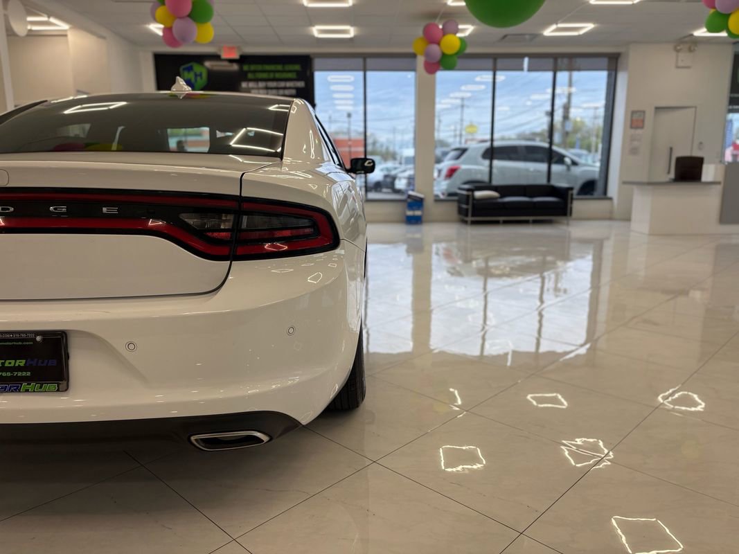 Used 2023 Dodge Charger SXT RWD image 14