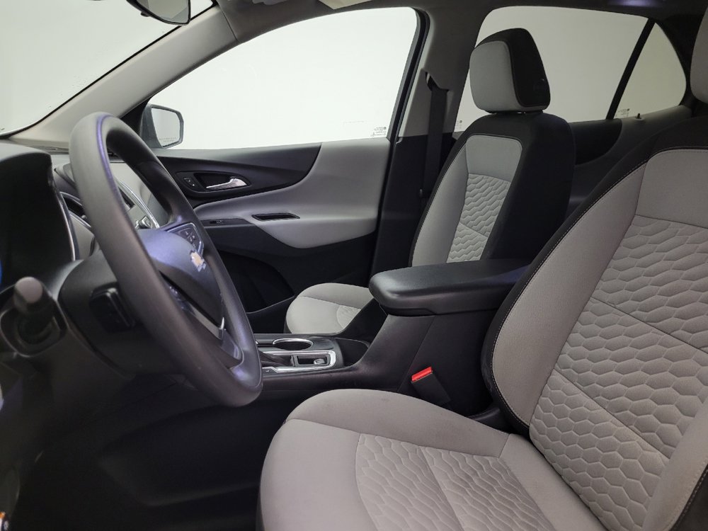 Used 2020 Chevrolet Equinox LS w/ LS Convenience Package AWD/4WD image 17