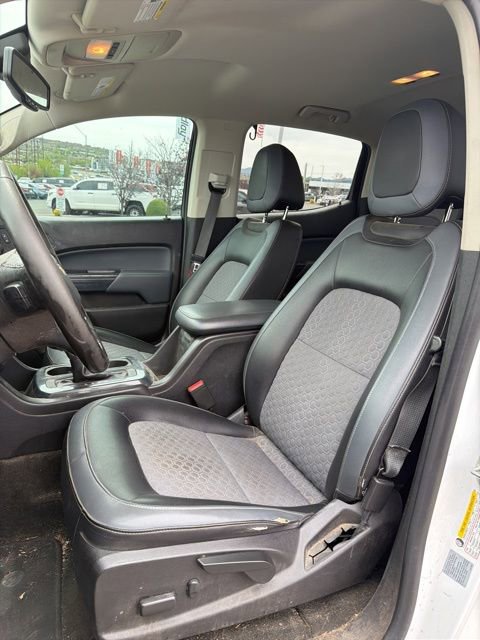 Used 2017 Chevrolet Colorado Z71 RWD image 16