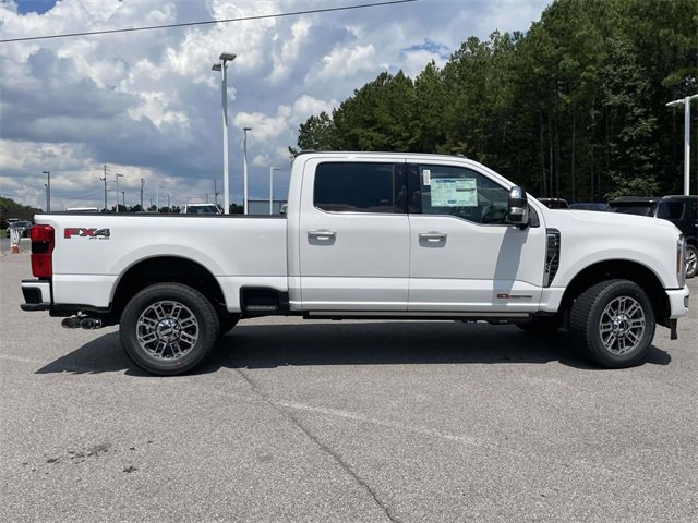 New 2025 Ford F350 Platinum w/ Platinum Plus Package image 2