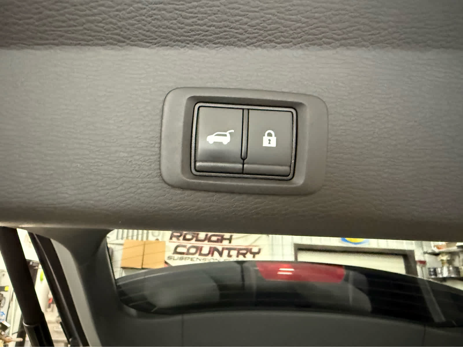 Used 2024 Mitsubishi Outlander SEL AWD/4WD image 25