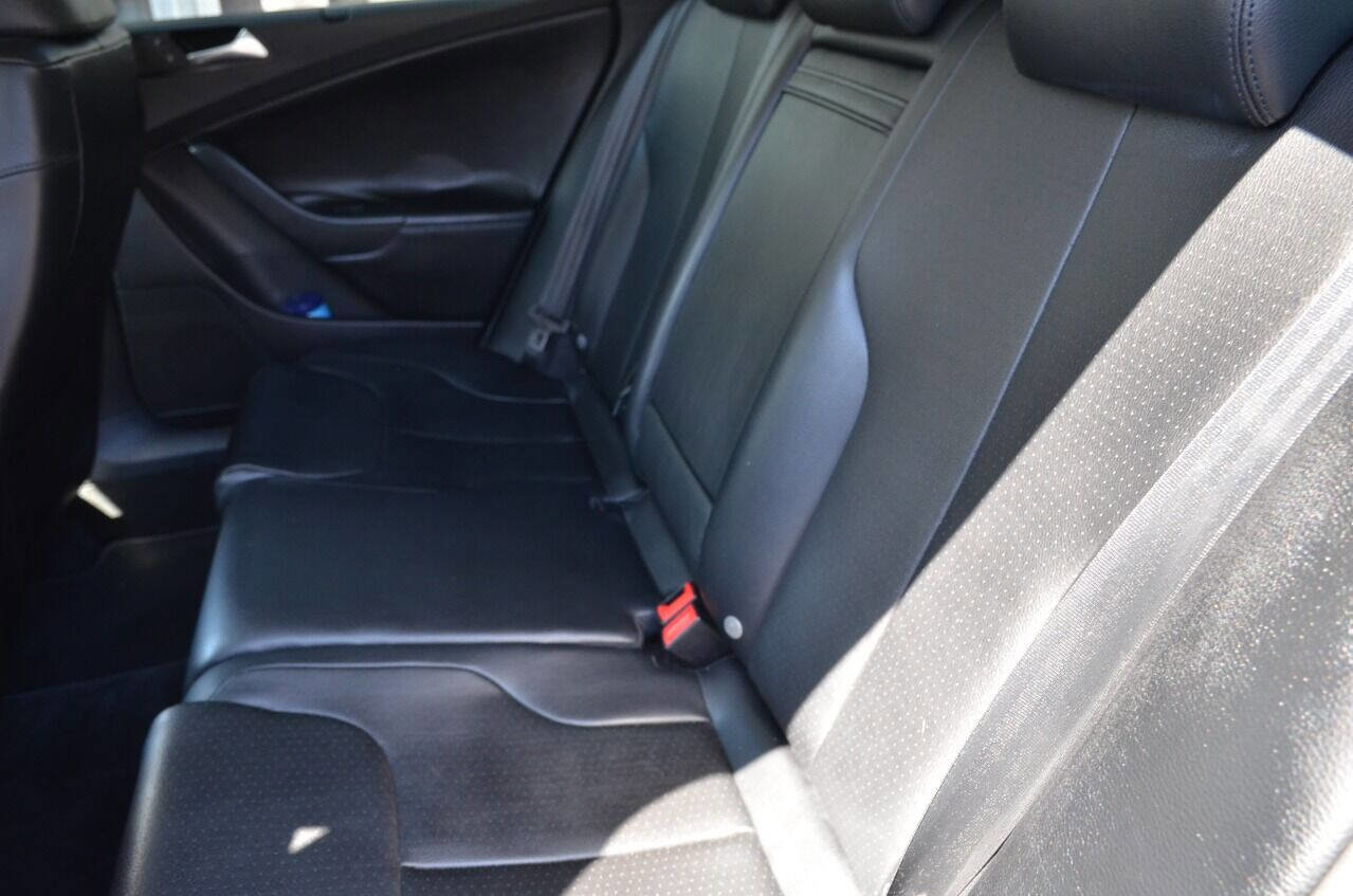 Used 2010 Volkswagen Passat Komfort image 29