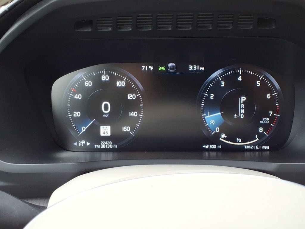 Certified 2022 Volvo XC90 T6 Inscription w/ Advanced Package AWD/4WD image 13
