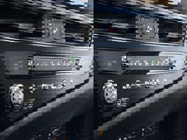 Certified 2023 Lexus ES 250 w/ Premium Package AWD/4WD image 14