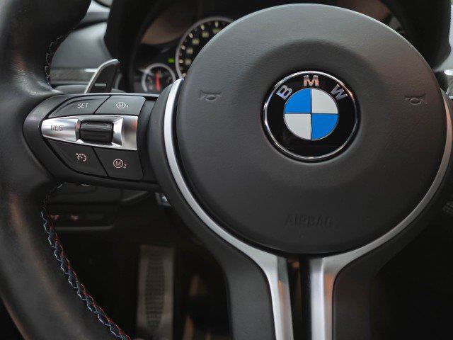 Used 2016 BMW M6 Convertible RWD image 19