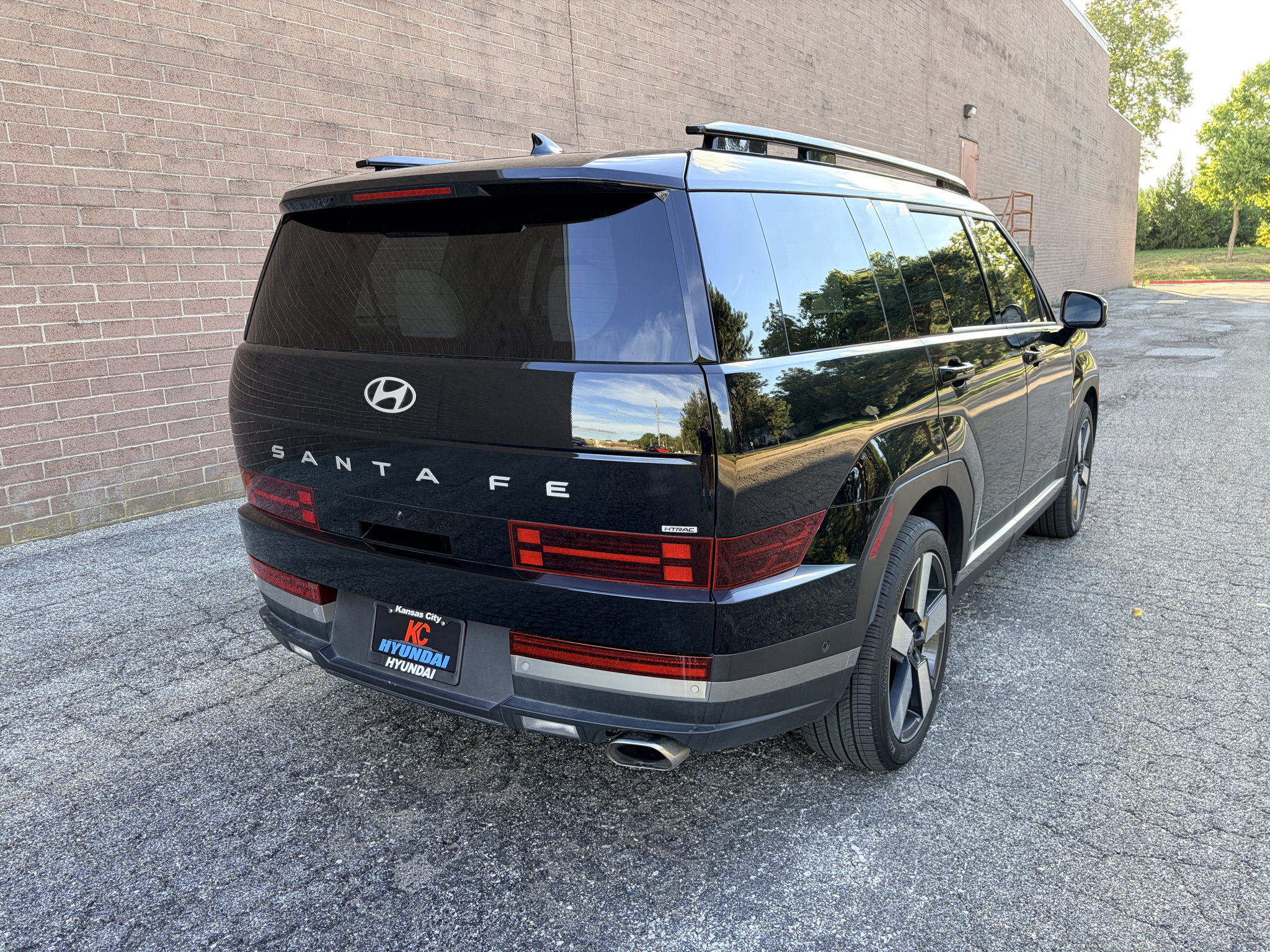 Used 2024 Hyundai Santa Fe Limited AWD/4WD image 5
