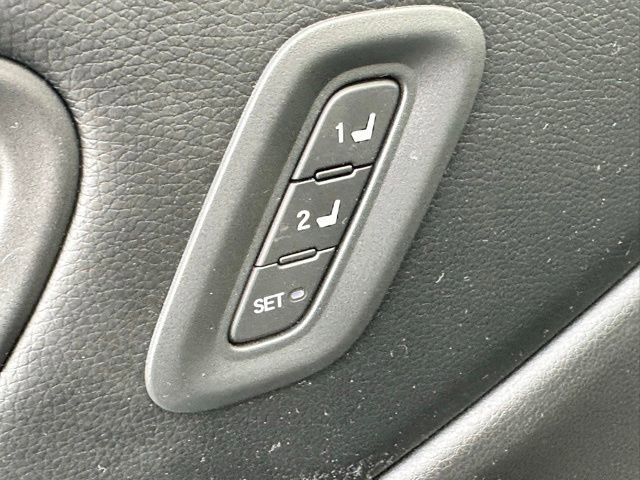 Certified 2023 Honda Pilot Touring image 10