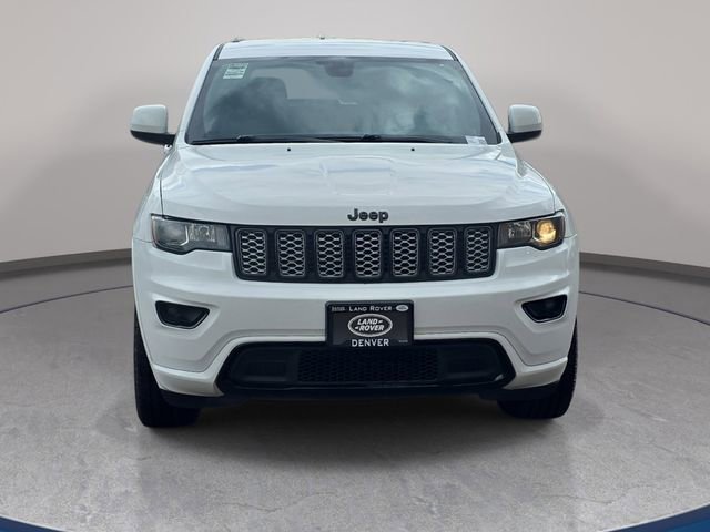 Used 2019 Jeep Grand Cherokee Altitude AWD/4WD image 3