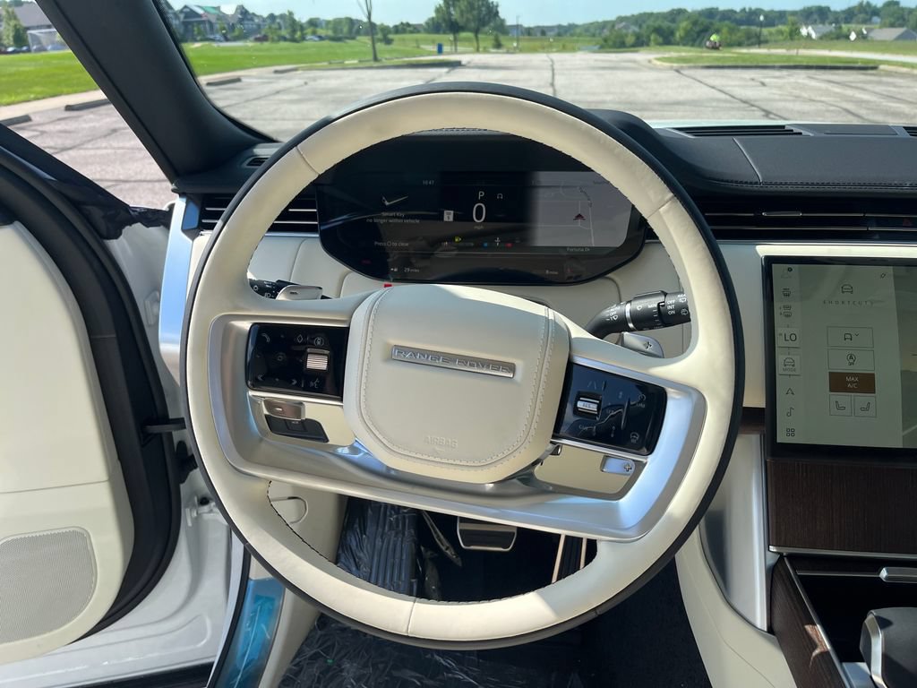 New 2026 Land Rover Range Rover SE AWD/4WD image 14