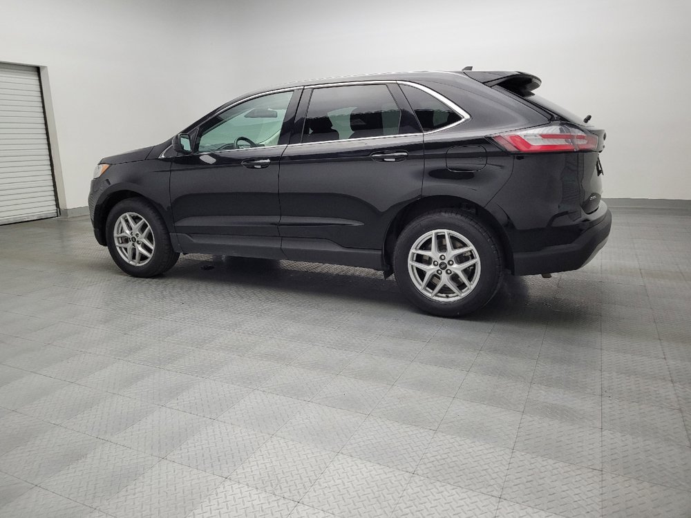 Used 2024 Ford Edge SEL image 3