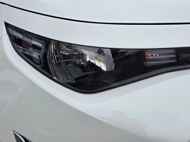 Certified 2025 Kia Soul LX w/ LX Technology Package FWD image 5