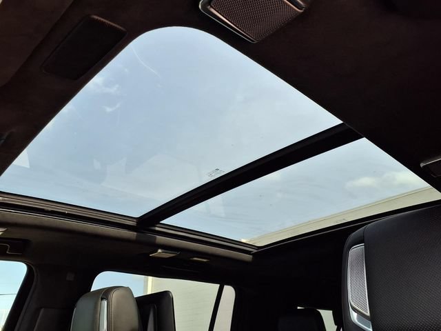 Used 2021 Cadillac Escalade ESV Sport Platinum AWD/4WD image 12