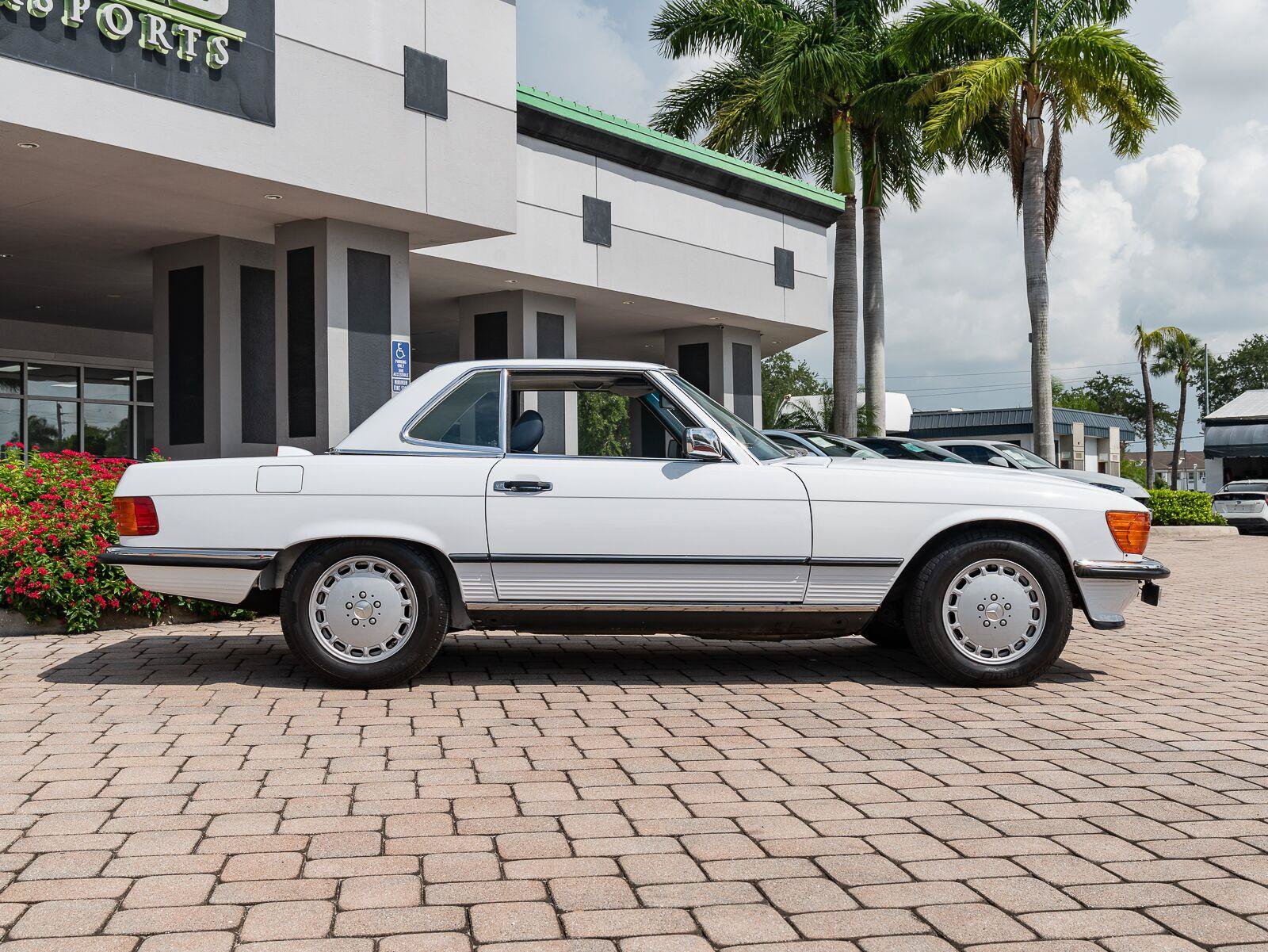 Used 1987 Mercedes-Benz 560 SL image 21