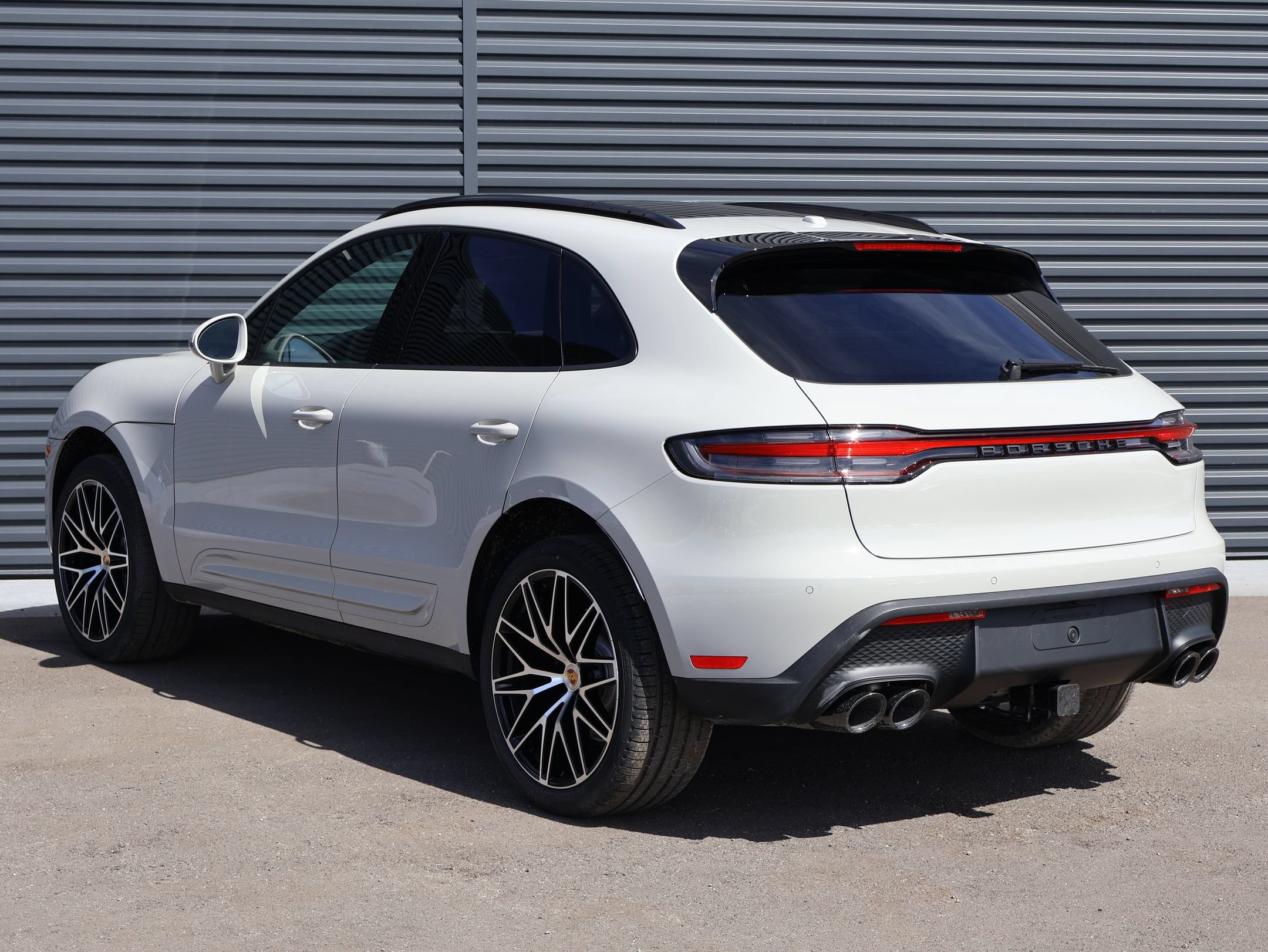 New 2026 Porsche Macan AWD/4WD image 3