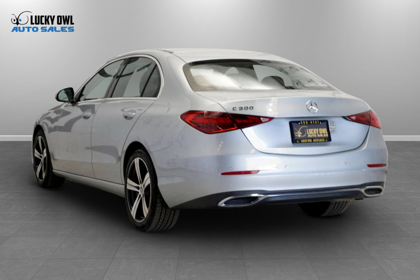 Used 2023 Mercedes-Benz C 300 Sedan image 5