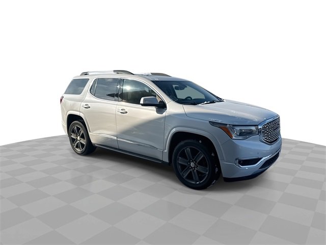 Certified 2017 GMC Acadia Denali w/ Technology Package image 2