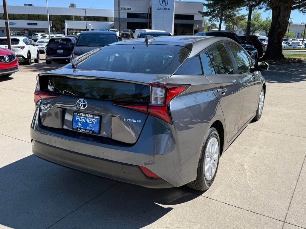 Used 2022 Toyota Prius LE FWD image 4
