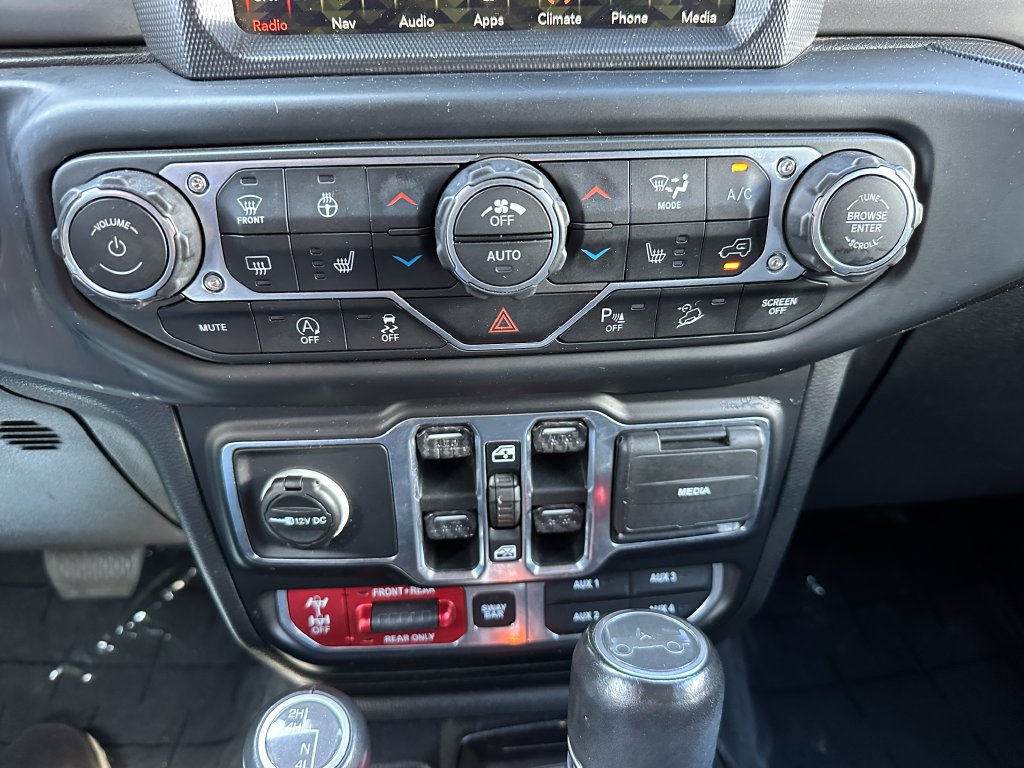 Used 2019 Jeep Wrangler Unlimited Rubicon w/ Dual Top Group AWD/4WD image 29