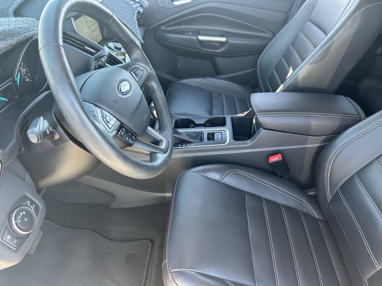 Used 2019 Ford Escape Titanium AWD/4WD image 31