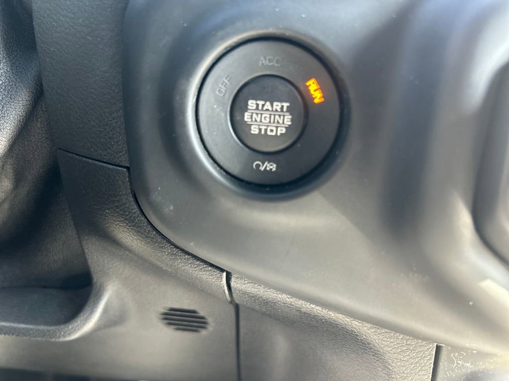 Used 2018 Jeep Wrangler Unlimited Sahara w/ Cold Weather Group image 24