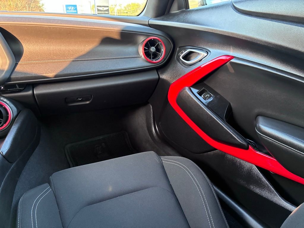 Used 2021 Chevrolet Camaro LT w/ RS Package RWD image 31