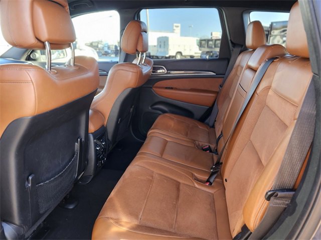 Used 2020 Jeep Grand Cherokee SRT image 16