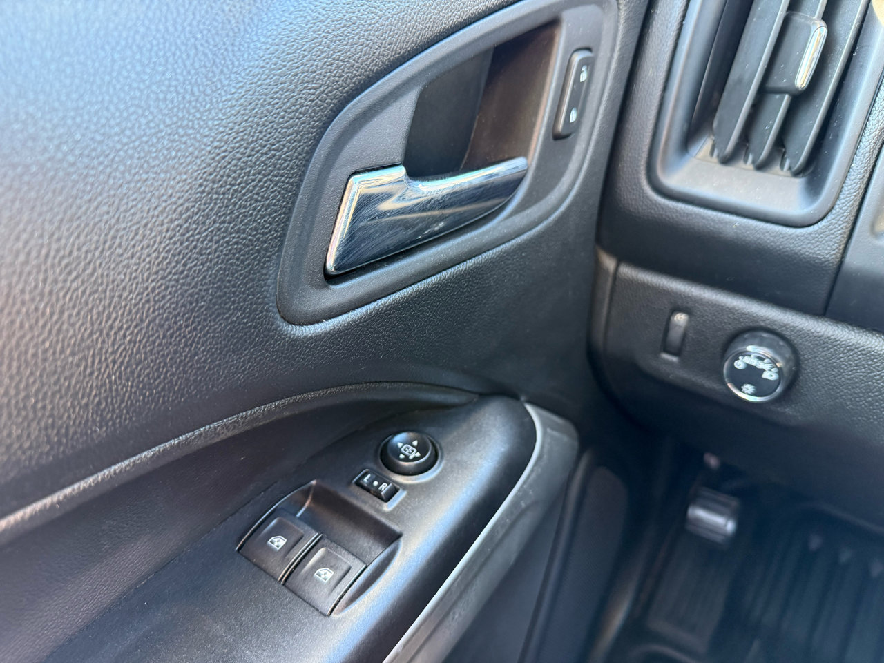 Used 2022 Chevrolet Colorado LT w/ Fleet Safety Package image 25