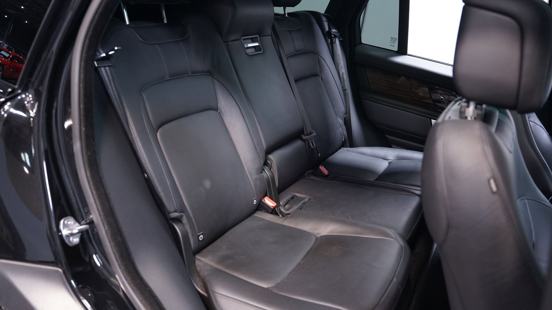 Used 2019 Land Rover Range Rover Supercharged AWD/4WD image 37