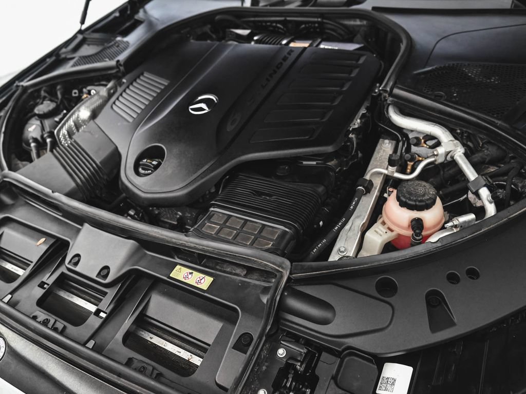 Used 2023 Mercedes-Benz S 500 4MATIC w/ AMG Line image 37
