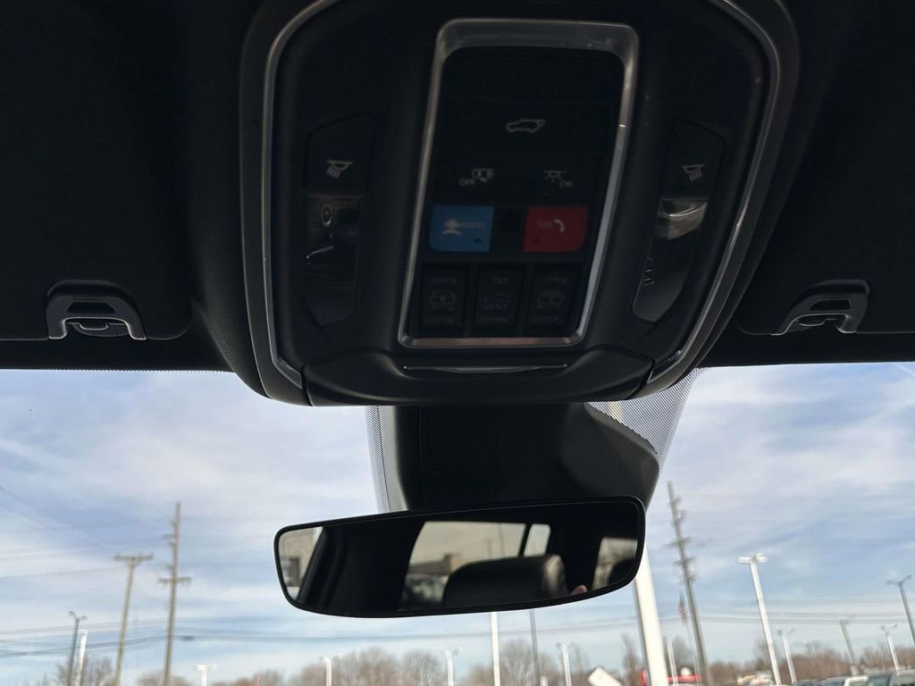 Certified 2022 Jeep Wagoneer Series II w/ Premium Group I image 33