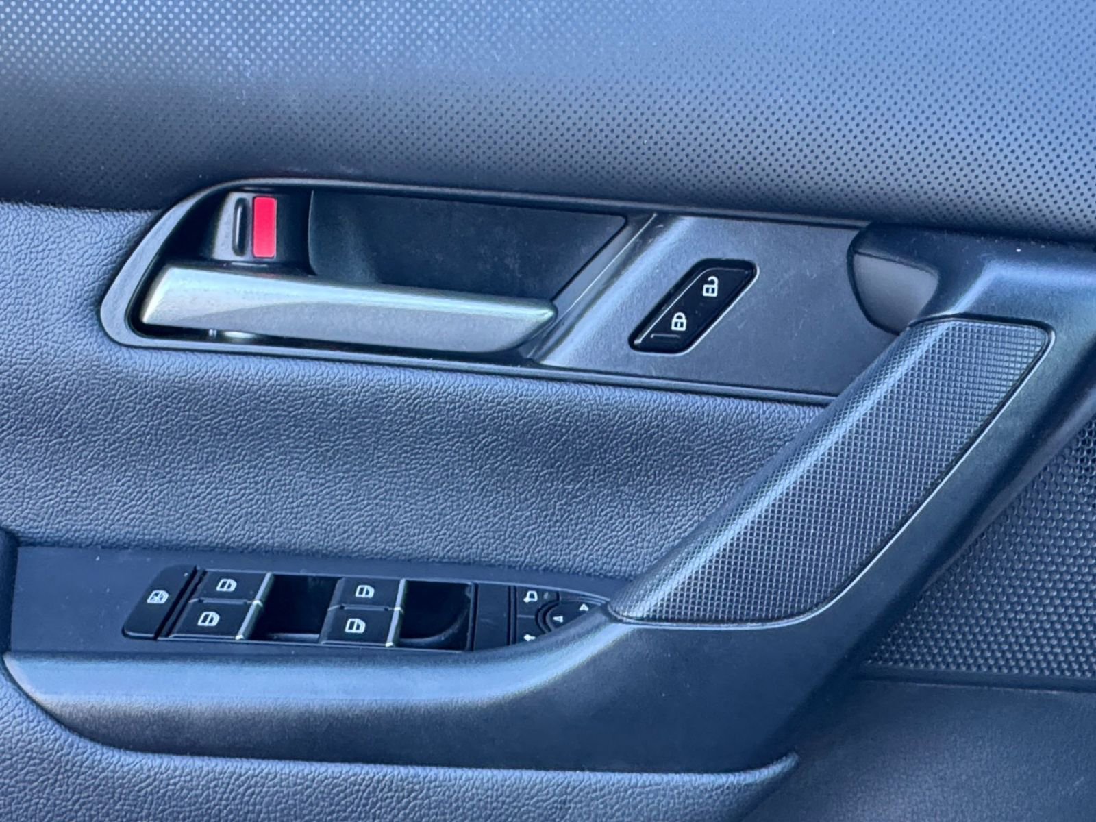 Used 2025 MAZDA CX-50 AWD 2.5 S w/ Preferred Package image 20