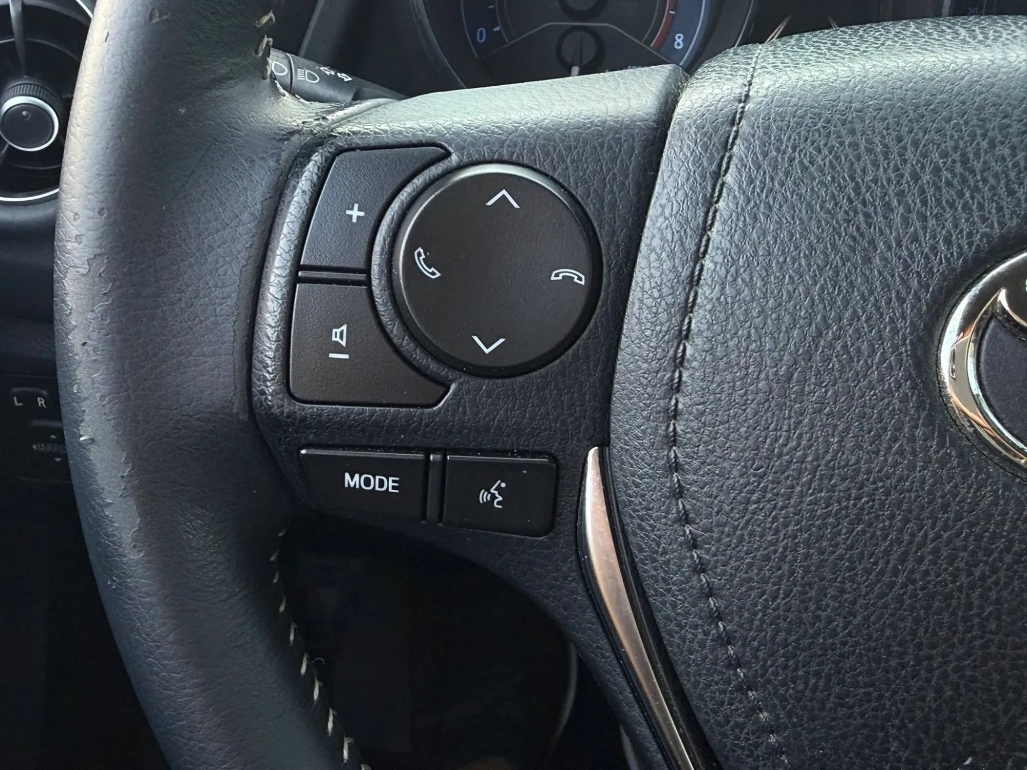 Used 2018 Toyota Corolla iM FWD image 20