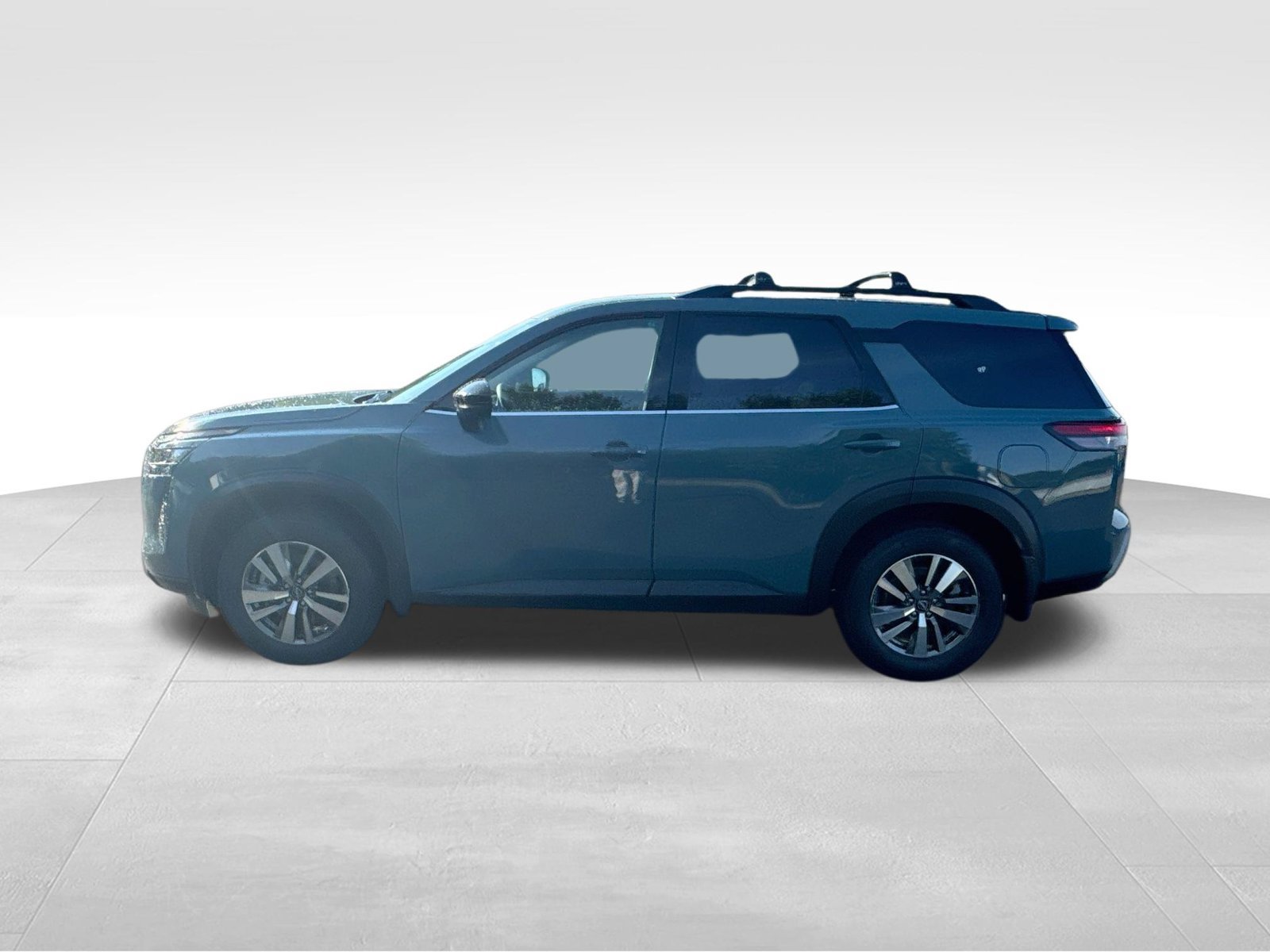 New 2026 Nissan Pathfinder SL FWD image 4
