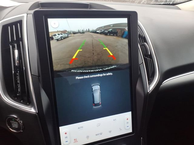 Used 2024 Ford Edge Titanium image 19