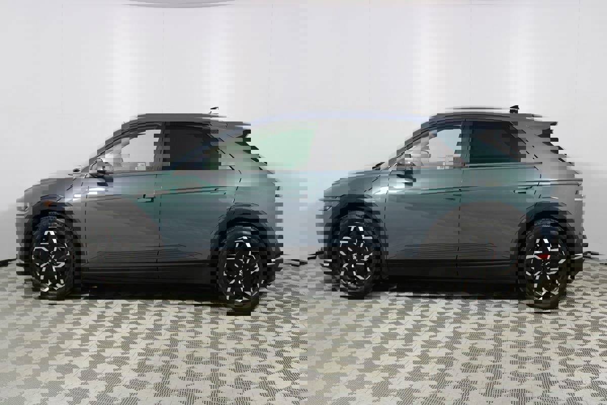 Used 2024 Hyundai Ioniq 5 SE image 24