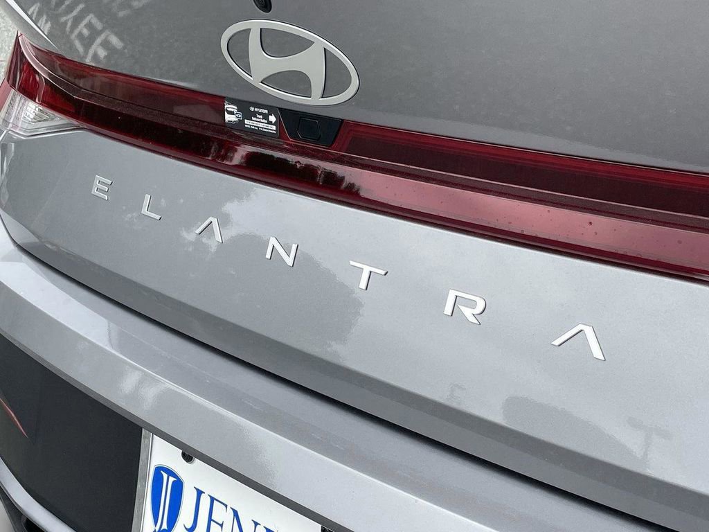 New 2026 Hyundai Elantra Sport FWD image 37