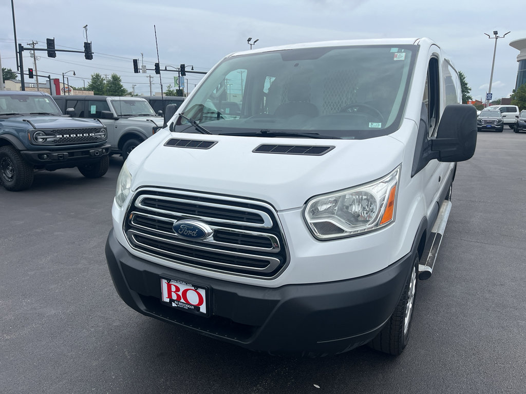 Used 2015 Ford Transit 250 130 Low Roof w/ Exterior Upgrade Package RWD image 3