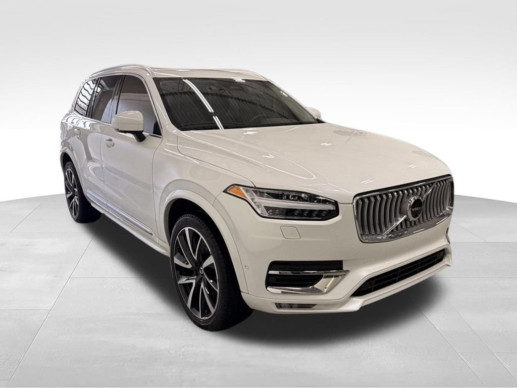 Used 2023 Volvo XC90 B6 Plus w/ Protection Package Premier AWD/4WD image 7