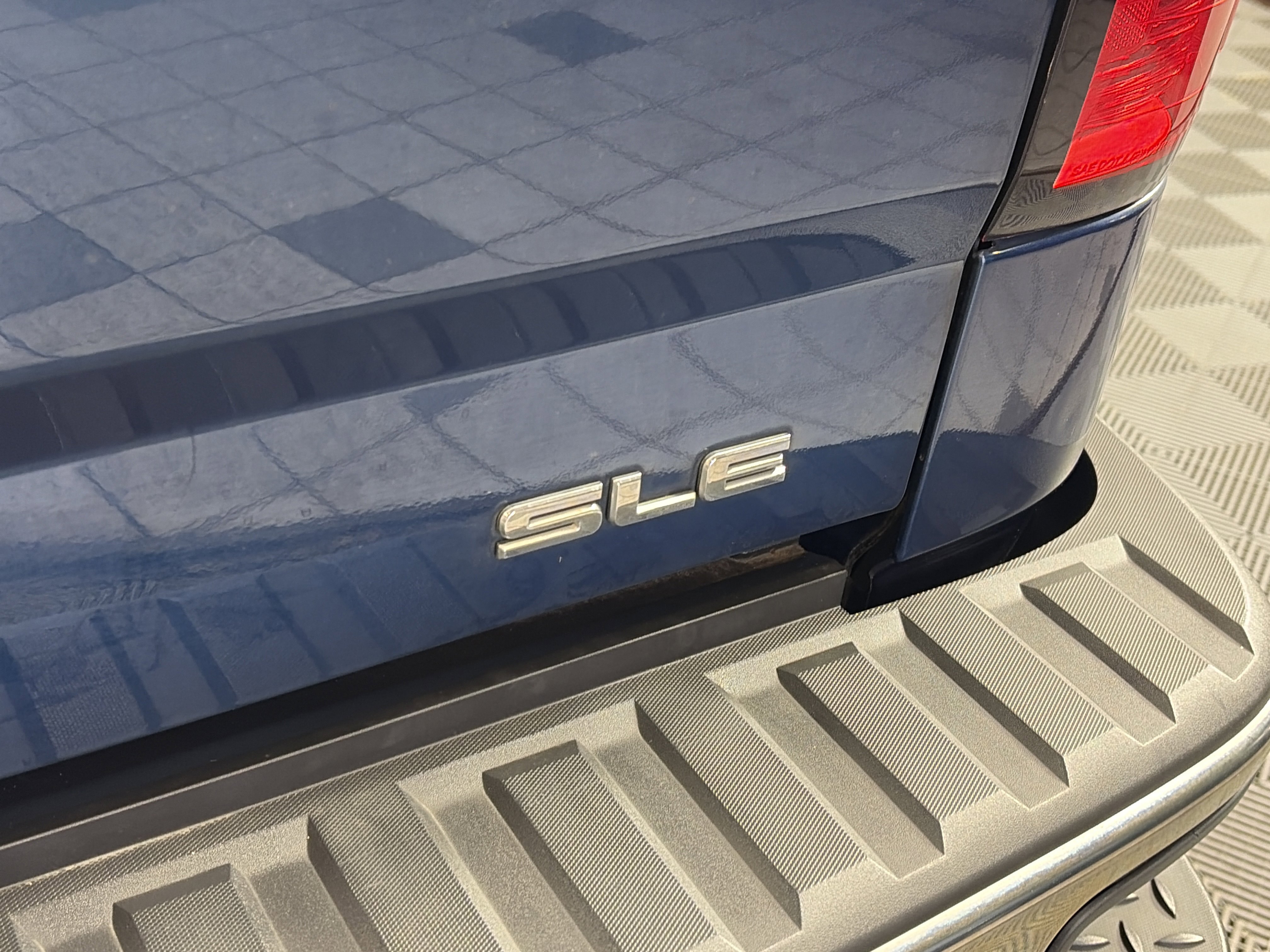 Used 2016 GMC Sierra 1500 SLE w/ SLE Value Package image 16