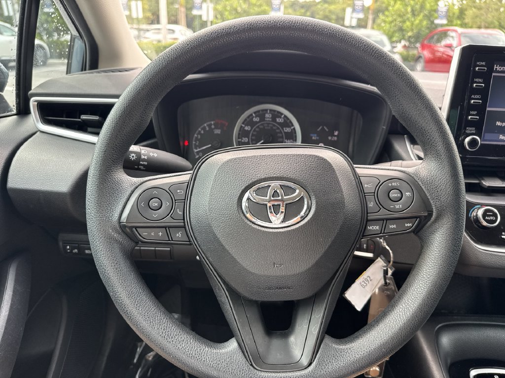 Used 2020 Toyota Corolla LE FWD image 47