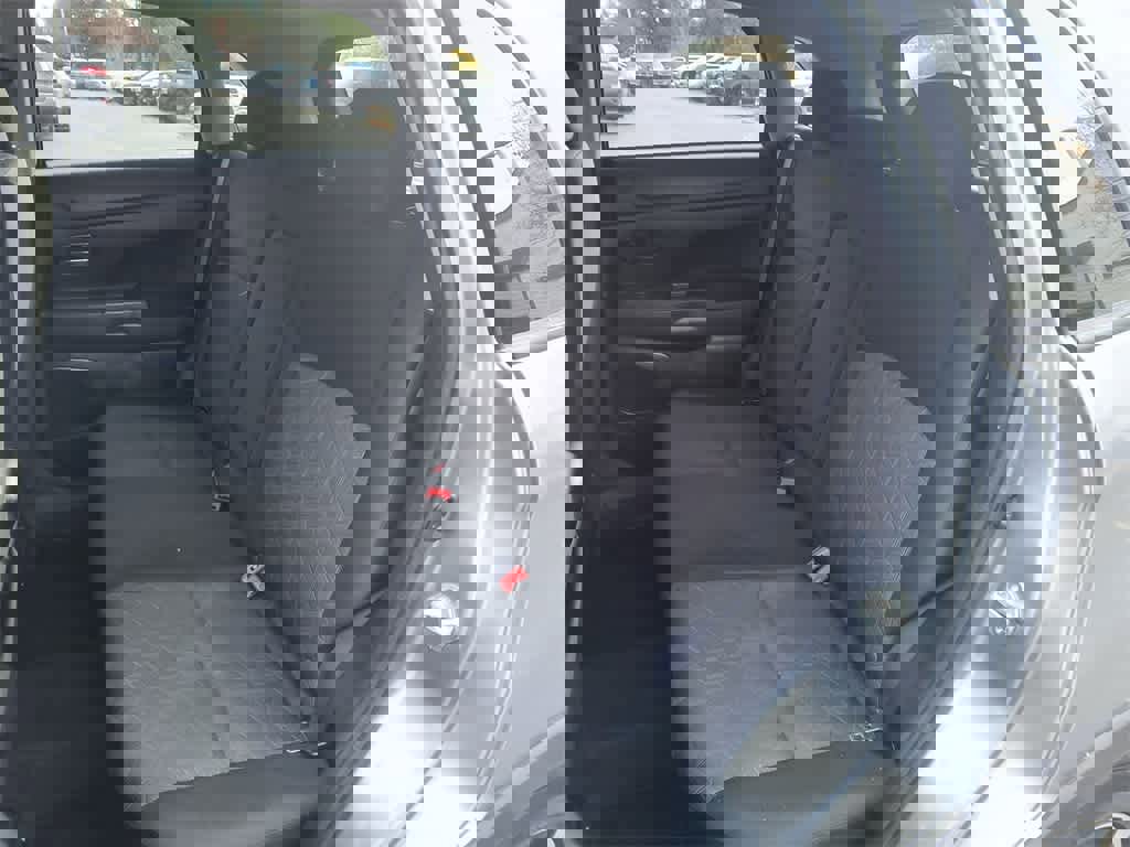 Used 2020 Mitsubishi Outlander Sport ES image 21